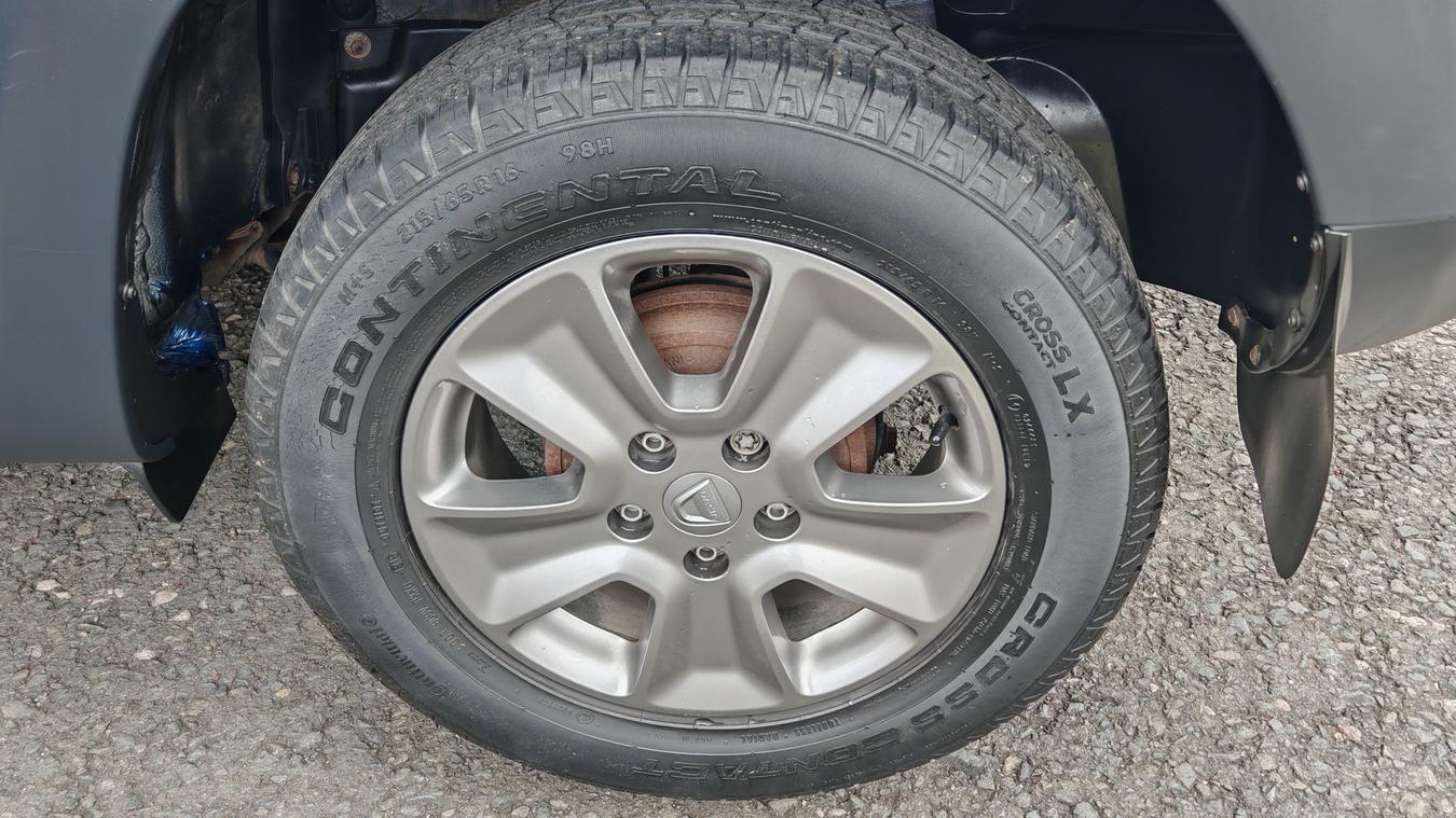 Used Dacia Duster VO15EXN 38