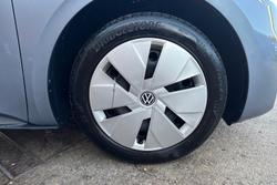 VOLKSWAGEN ID.3 Photo 5