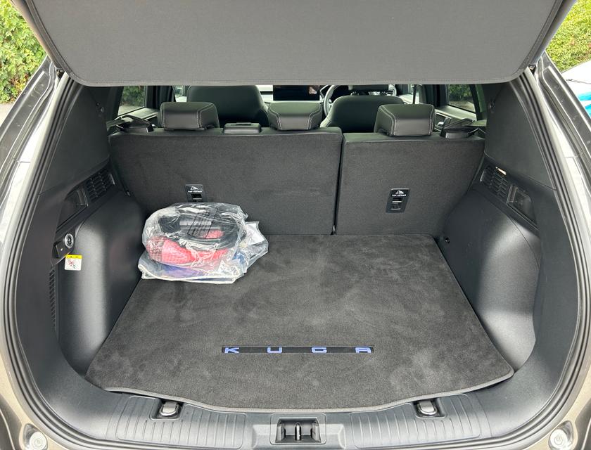 Ford Kuga Photo f04a8362-5e1c-426e-bd4a-1306ed94787f.jpg