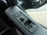 Volkswagen Transporter Shuttle Photo 22