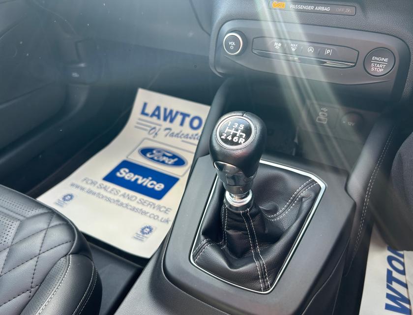 Ford Focus Photo f075e35a-8553-42b2-9023-615a5c17bab0.jpg