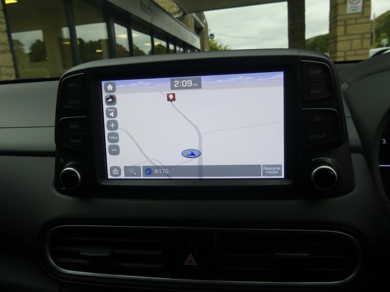 Hyundai KONA Photo f076c1db-82ba-4397-91fb-dfd0b9eacb5e.jpg
