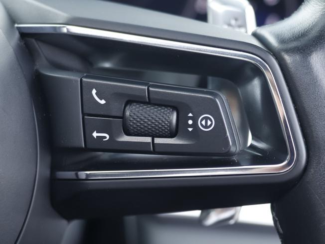 PORSCHE Panamera Photo 23