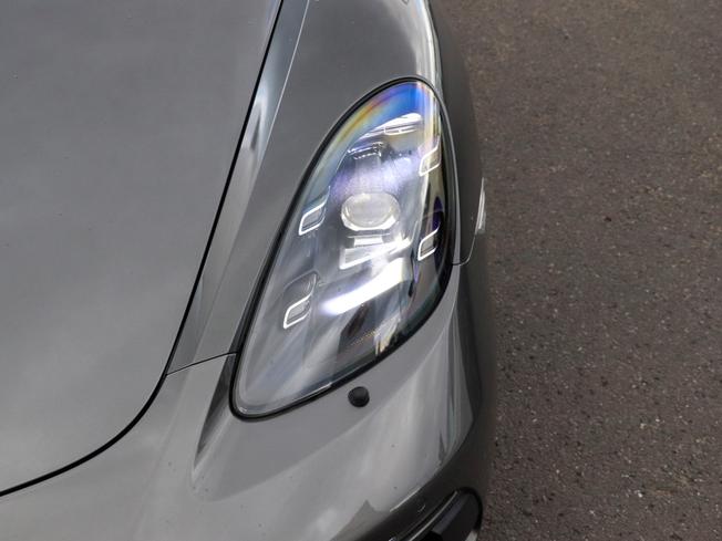 PORSCHE 718 Cayman Photo 9