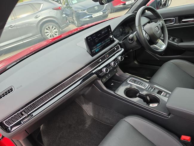 Honda Civic Photo f09f689a-5b46-476a-a39a-c58e709f539f.jpg