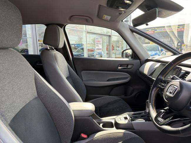 Honda Jazz Photo f0a1609f-132e-41fa-a92a-3281b1468b85.jpg