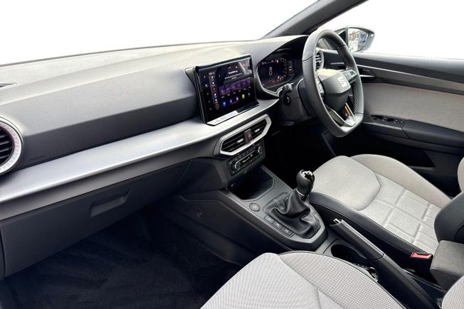 SEAT Ibiza Photo 2