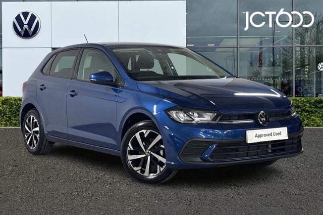 VOLKSWAGEN Polo Photo 1