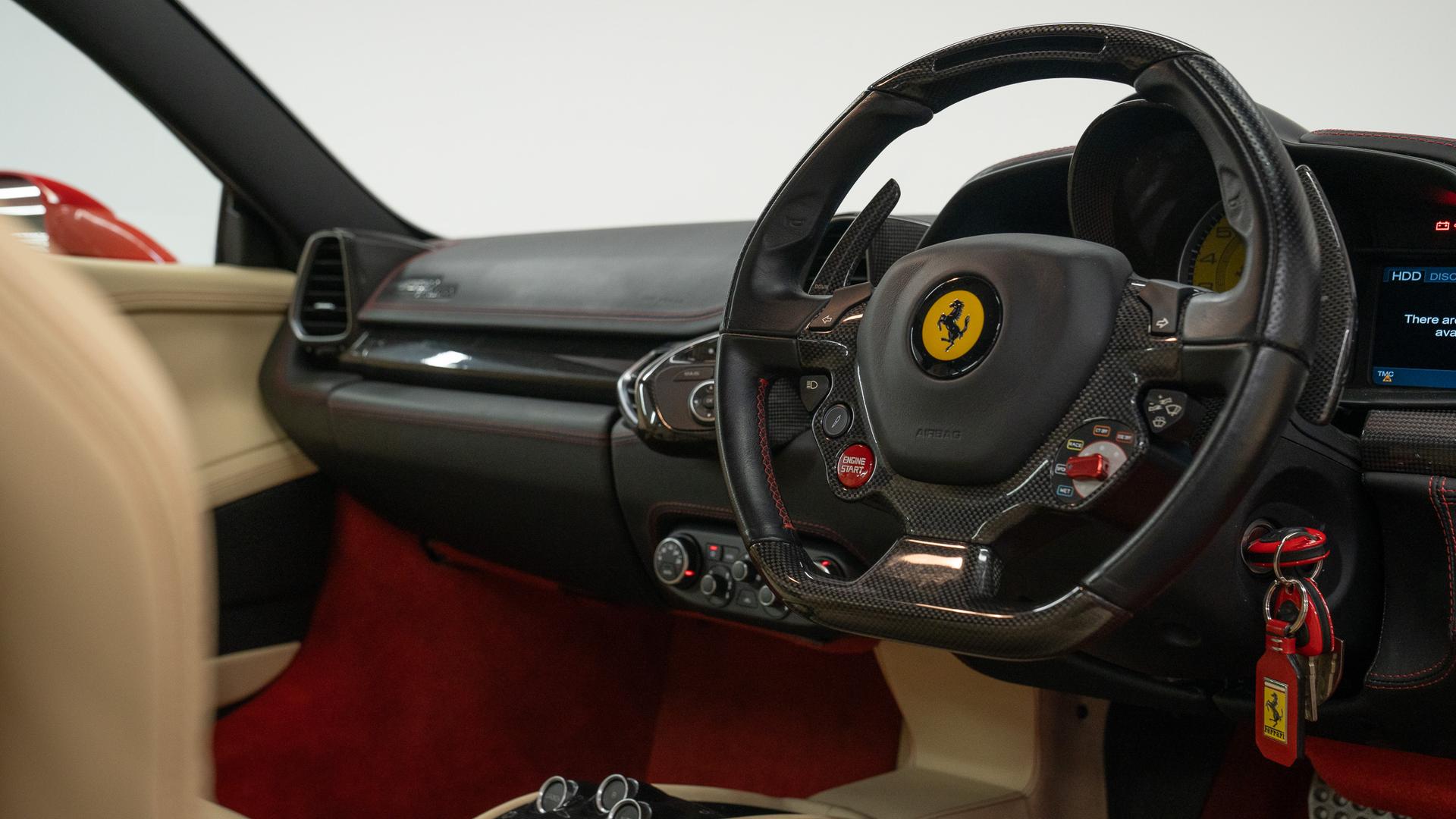 Ferrari 458 Photo f0ea38f0-8688-4562-9e49-9fcc8453fea1.jpg