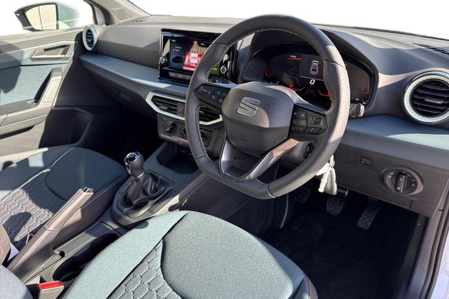 SEAT Ibiza Photo 6