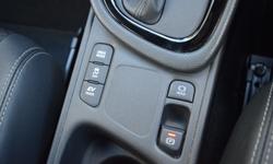 Toyota YARIS Photo 24