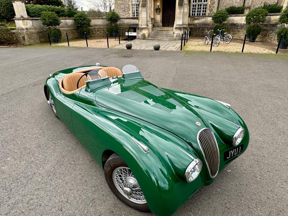 Used Jaguar XK120 1JYU 11