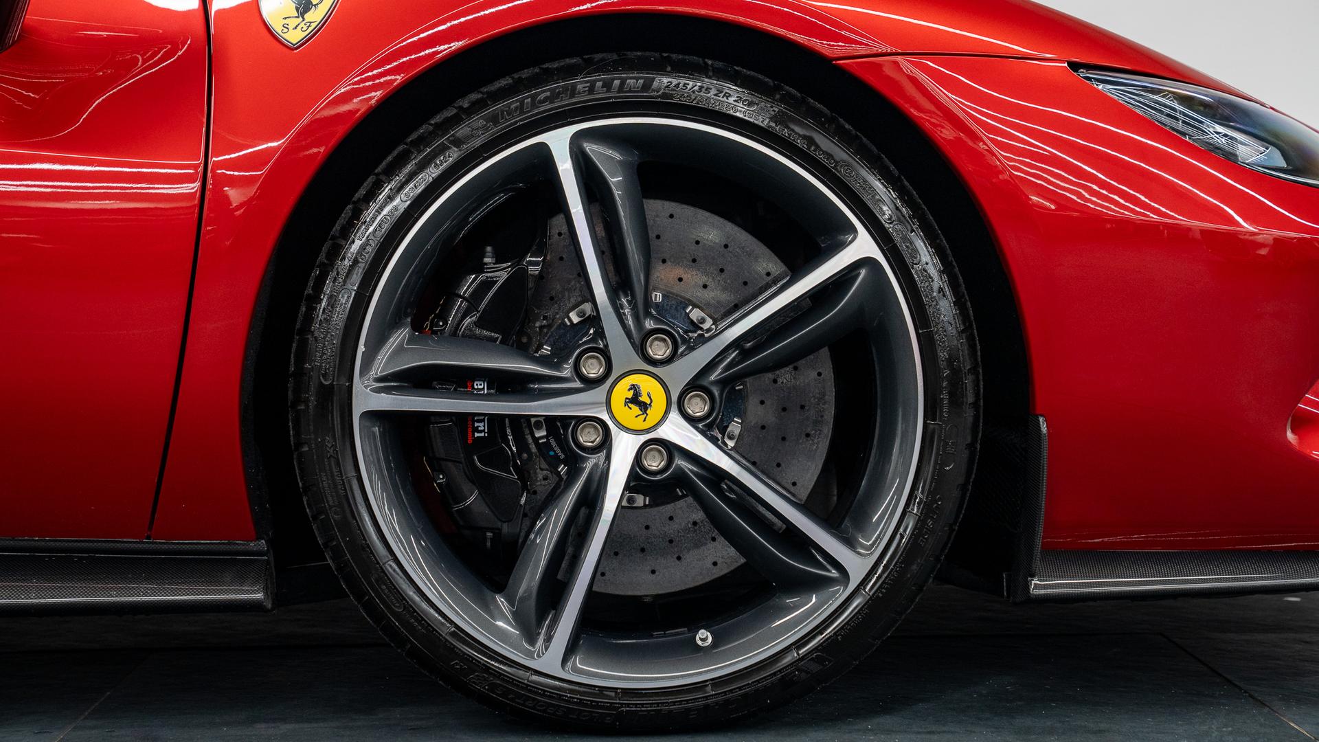 Ferrari 296 Photo f1236615-8fb5-4f94-be1c-ebfe17304373.jpg