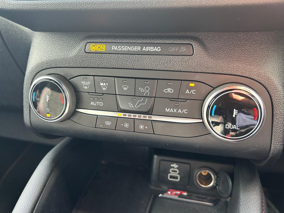Ford Kuga Photo f124b284-d749-43e2-a8be-1dce1bc231db.jpeg
