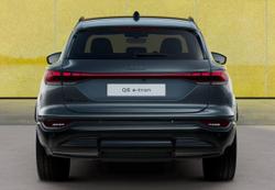 Audi  Q6 Black Edition e-tron Photo 4