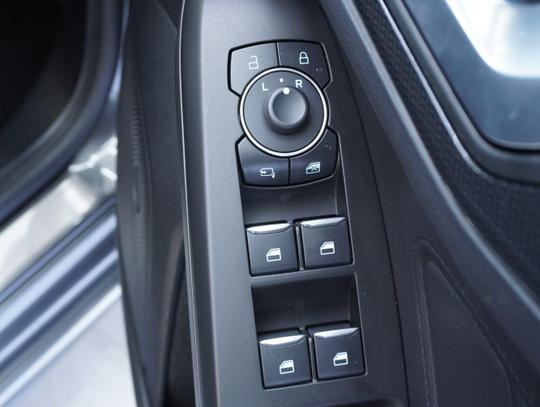 Ford Focus Photo f12749d5-28ec-49bd-a440-9fe3cd78f424.jpg