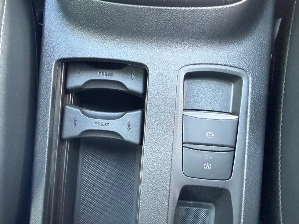 Ford Focus Photo f12aaf8d-c3a2-44d4-9015-862fd5eee352.jpeg