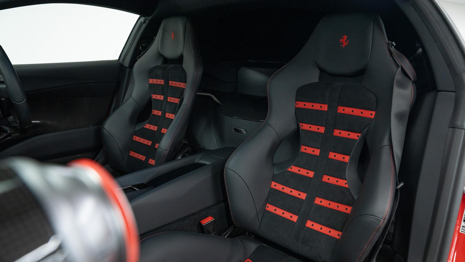 Ferrari 812 Photo f1302dbb-2a5b-4435-8e9c-22378a4233ef.jpg