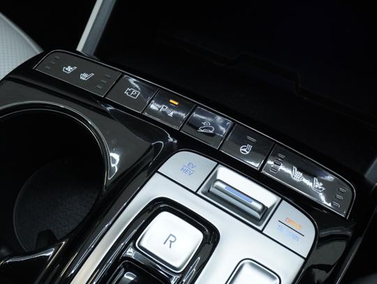 Hyundai TUCSON Photo f1323dd6-9f3d-49e5-b682-3163d77cc1d3.jpg