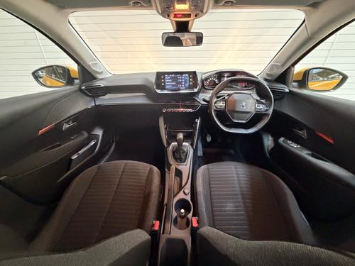 Peugeot 208 Photo f132b37b-97d2-4dba-983d-77dc1203a89c.jpeg