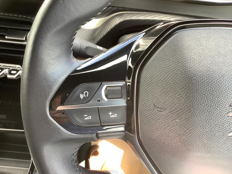 2023 23 PEUGEOT 2008