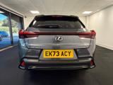 Lexus UX Photo 8