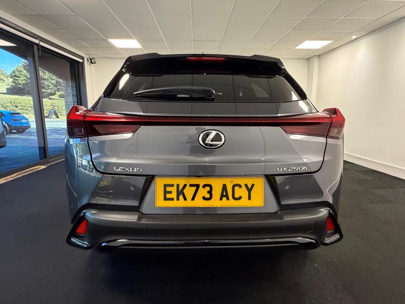 Lexus UX Photo f1416fc2-092f-48e8-b3c5-950cd3ff48b3.jpg