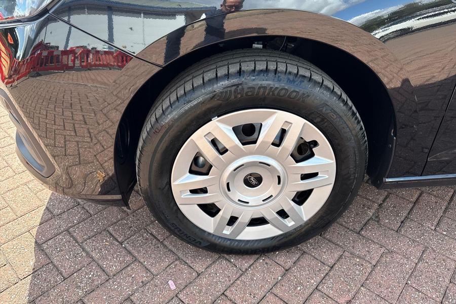 Ford TRANSIT CONNECT Photo f16bce42-3cc0-4416-bf3a-f5df48a21b59.jpg