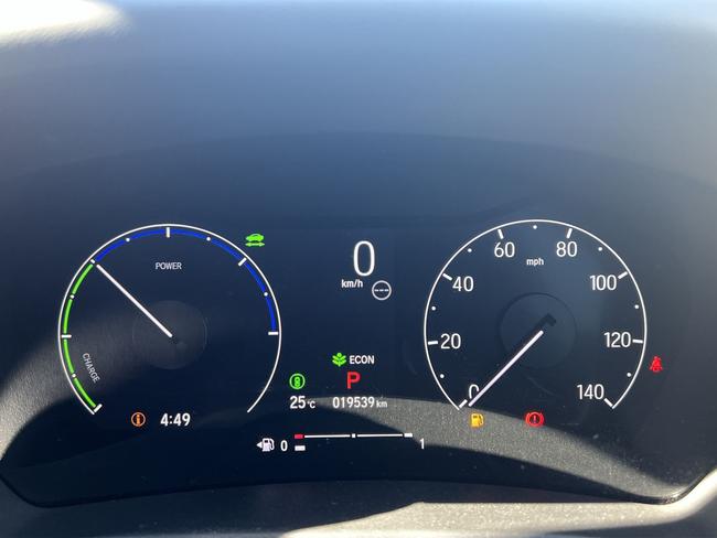 Honda HR-V Photo f178998a-897a-45d1-b3c6-dad702b2ed3c.jpg