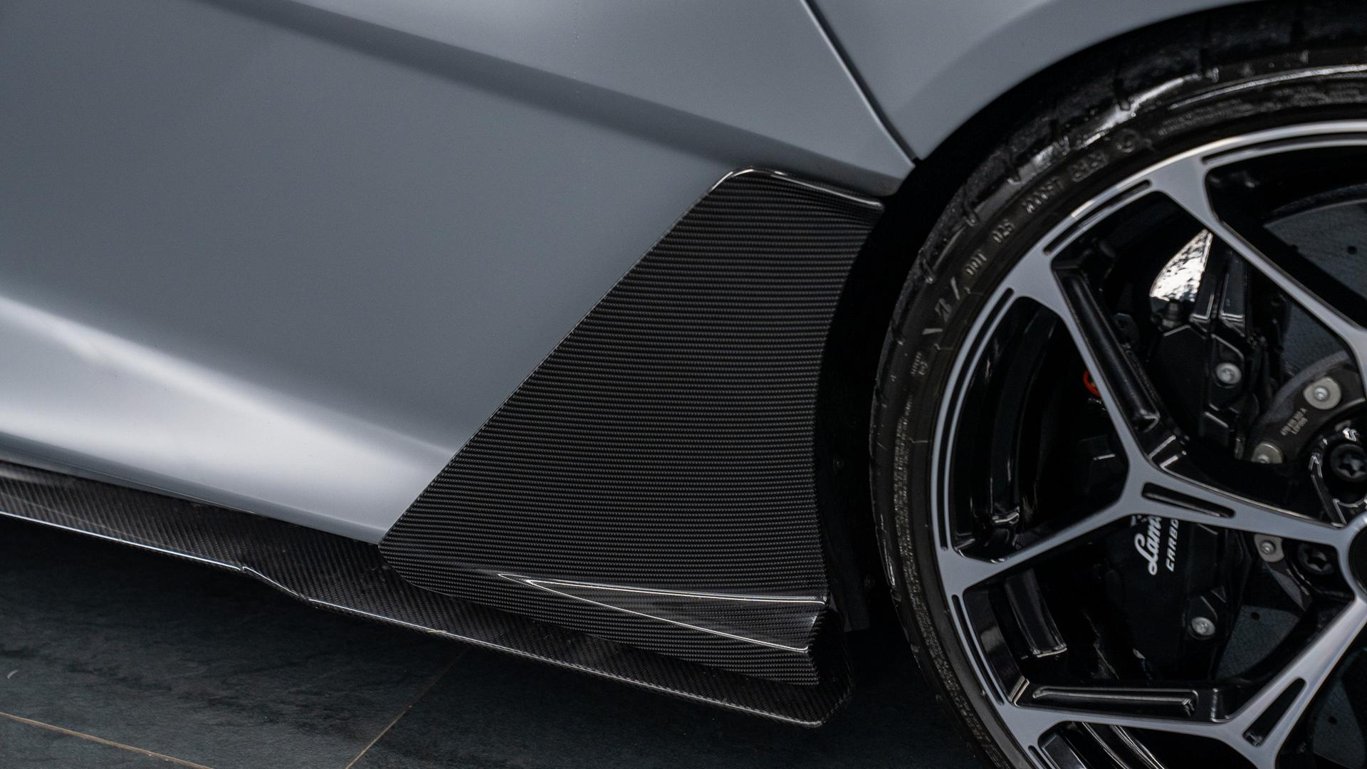 LAMBORGHINI Revuelto Photo f17a5cab-7543-414a-923d-bcf4ccaa6dae.jpg