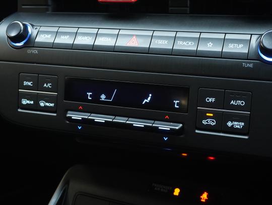 Hyundai KONA Photo f182b3ef-b461-4806-a63c-16176bfa35e2.jpg