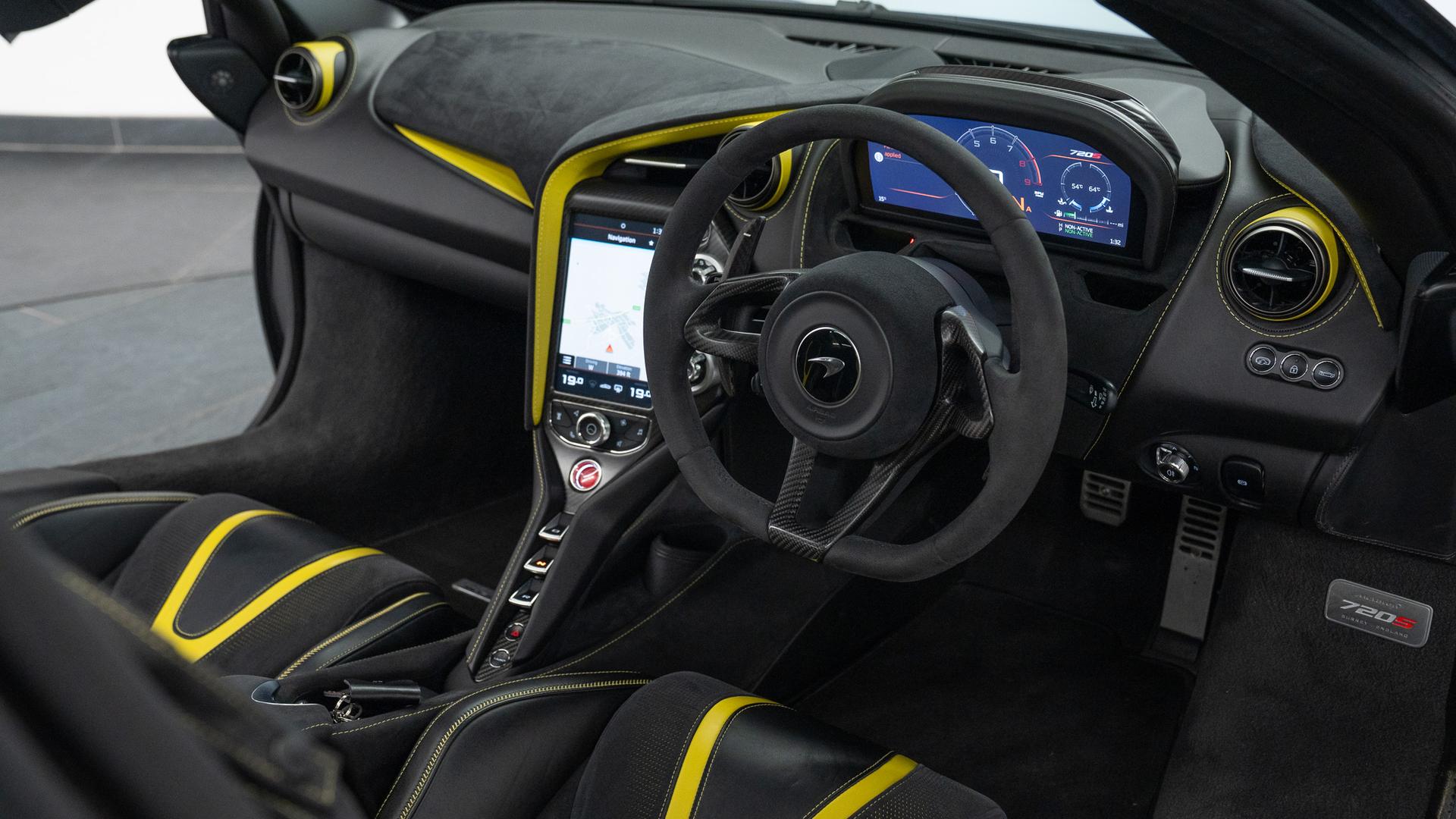 McLaren 720S Photo f1848e0e-fe81-4c23-b1e2-a804ae147356.jpg
