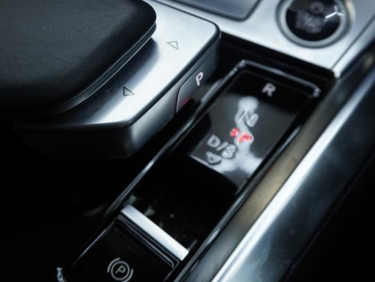 Audi e-tron Photo f18d2e50-4e5d-4f67-80c8-c06fcf633897.jpg