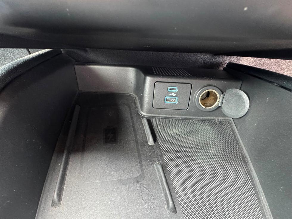 Ford Kuga Photo f19659a5-adce-43b6-95e8-59717db849d7.jpeg