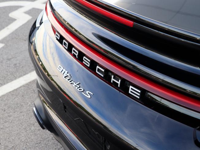 PORSCHE 911 Photo 14