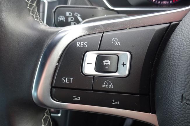 VOLKSWAGEN Tiguan Photo 17