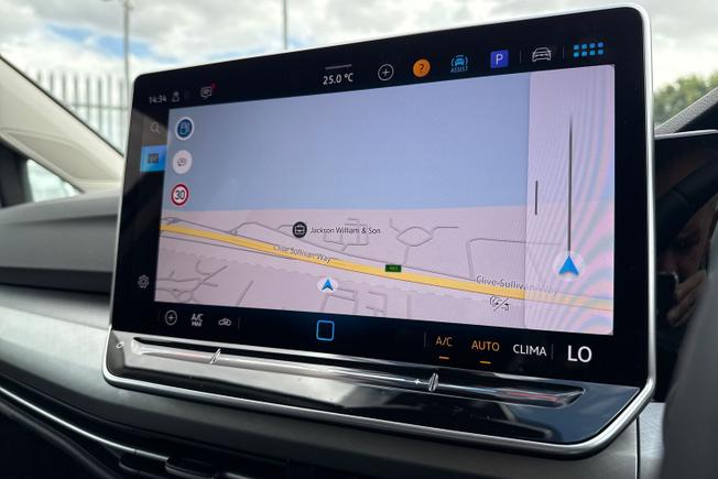 Volkswagen Golf Photo 15