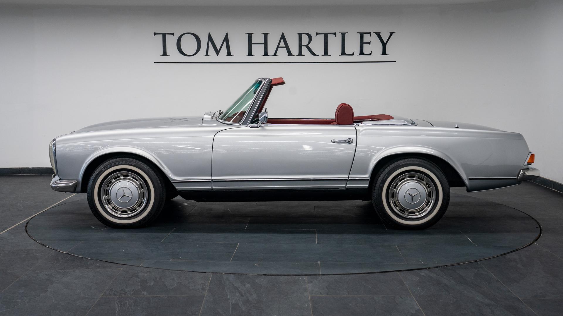 Mercedes-Benz 280 SL Photo f1bb404d-cf87-44a7-8b01-8f8fe20f5eb8.jpg