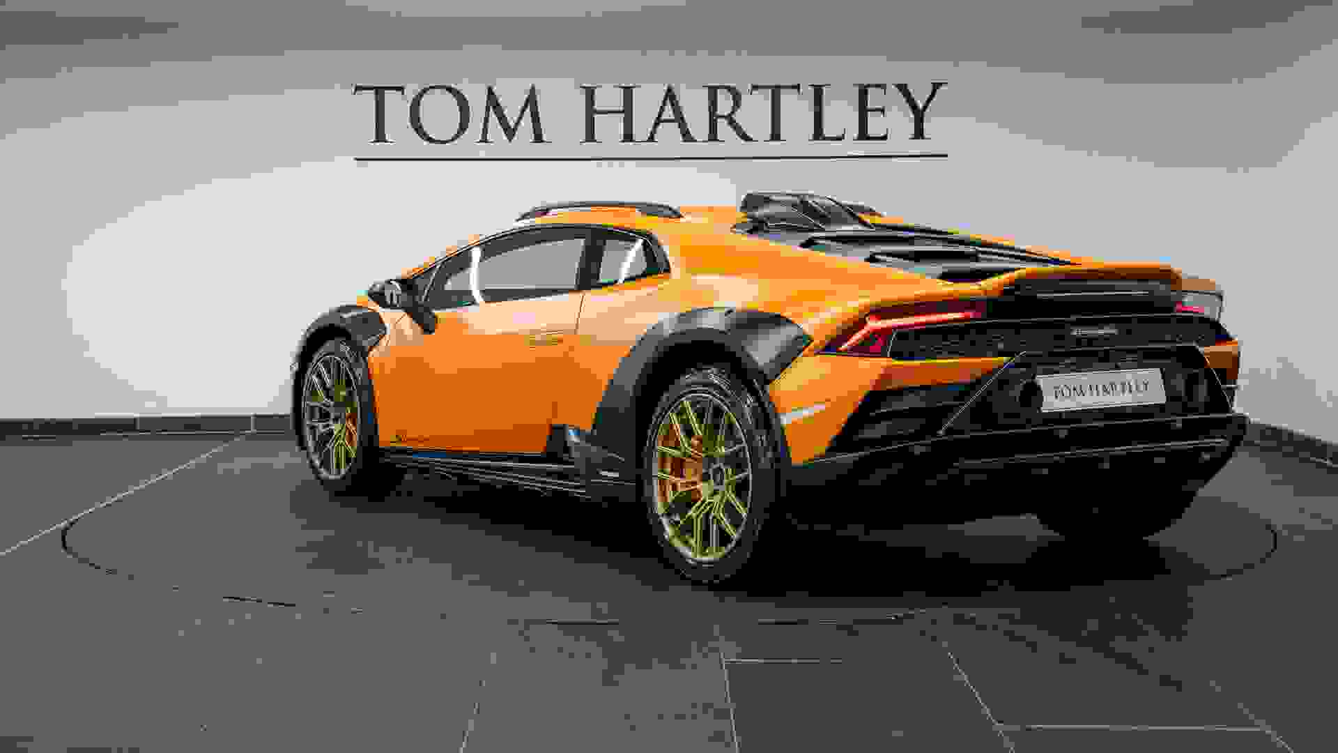 Lamborghini HURACAN Photo f1c13ae7-c82b-4760-9160-8282c78d6621.jpg