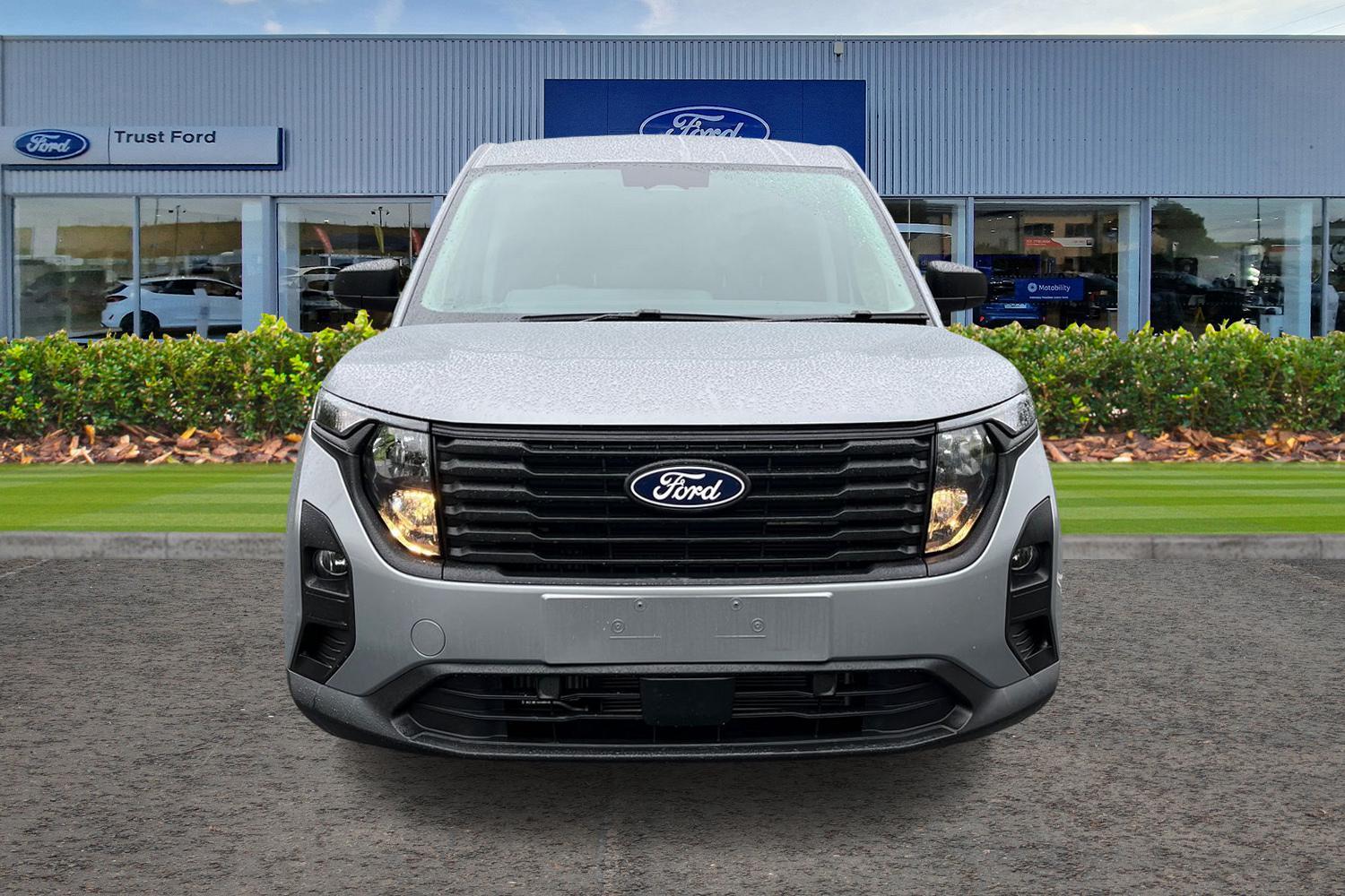 Ford TRANSIT COURIER Photo 10