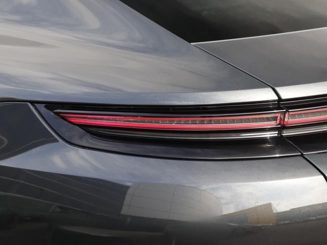 PORSCHE Panamera Photo 10