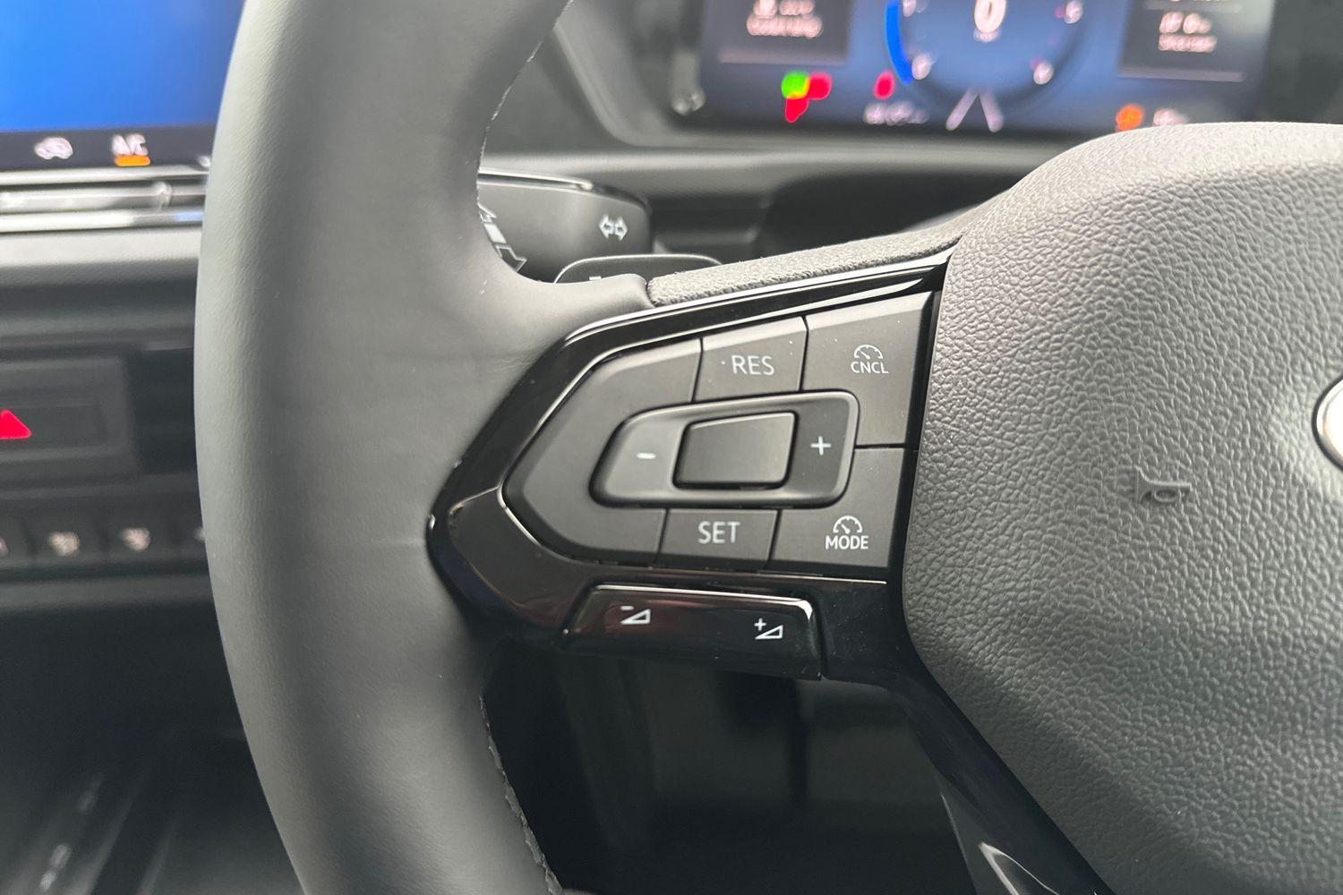 Ford TRANSIT CONNECT Photo 32