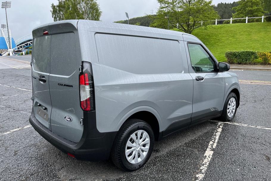 Used Ford TRANSIT COURIER COURIERTREND20 30
