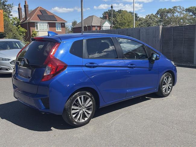 Honda Jazz Photo f1df91a2-c679-49ba-9137-e08c6c37fbaf.jpg