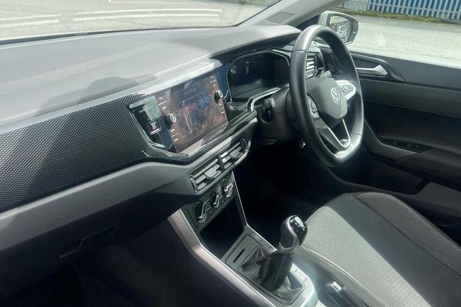 Volkswagen Polo Photo 2