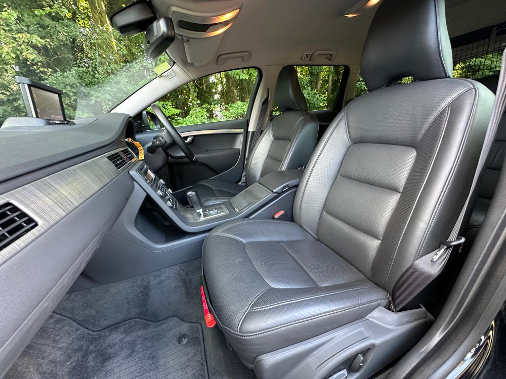 Used Volvo V70 LF10BCO 19