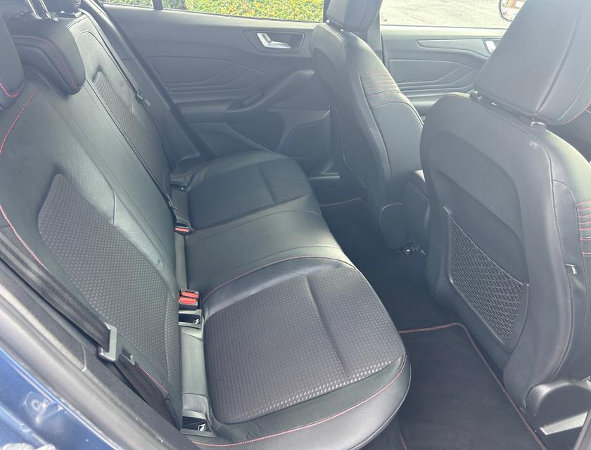 Ford Focus Photo f20f43b6-4aff-45f2-a829-977fdfa9cbb7.jpg