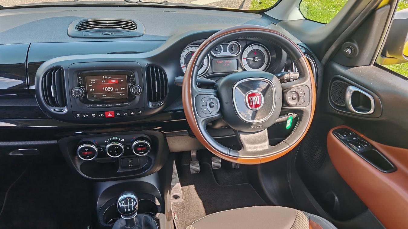 Used Fiat 500L MV14AEY 26