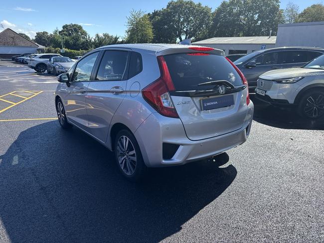 Honda Jazz Photo f221a407-122f-4739-b008-6a81bd84e3ae.jpg
