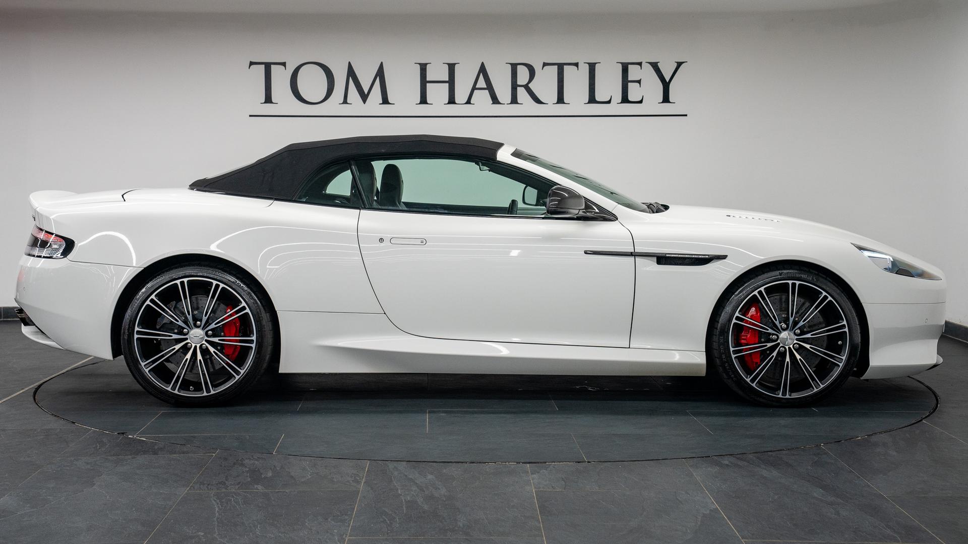 Aston Martin DB9 Photo f234a22e-2a71-4519-9c6f-a506f28d82f9.jpg